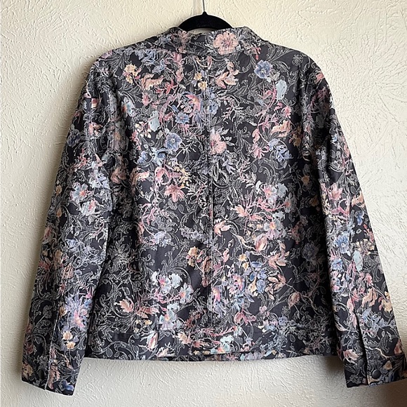 Pastel Floral Print Jacket - Picture 5 of 5
